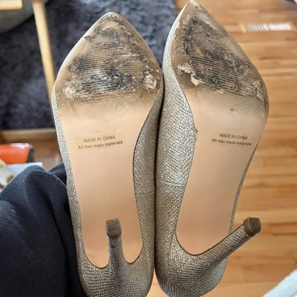 Dream Pairs Gold Women's Heels - 7.5 - Picture 6 of 6